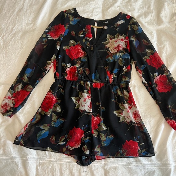 Black rose romper - Picture 1 of 2